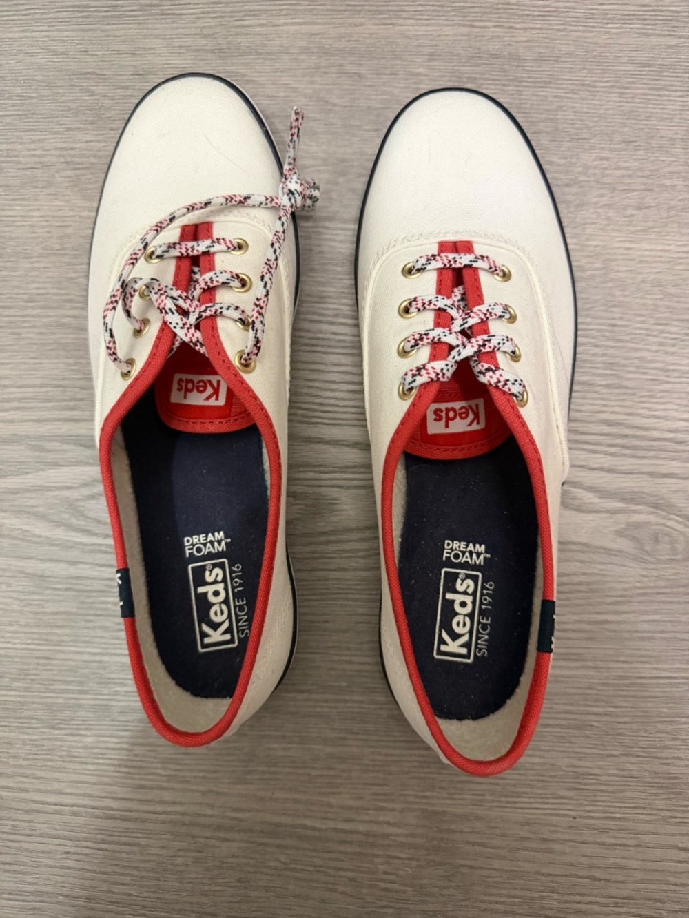 Keds Champion Off-White Canvas Sneakers Red Trim Pattern Laces. NWOT - Picture 2 of 6